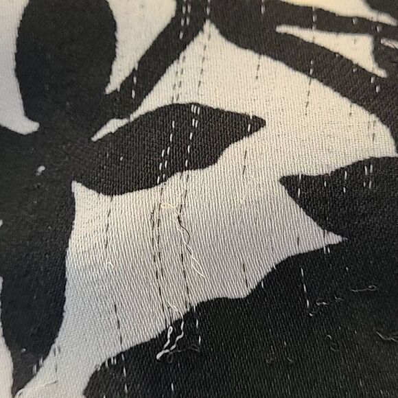 MICHAEL Michael Kors Black White Print Sleeveless Zip Front Floral Blouse Medium - Picture 14 of 15